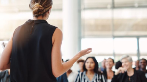 Advanced Public Speaking Skills – Engage, Persuade, and Inspire