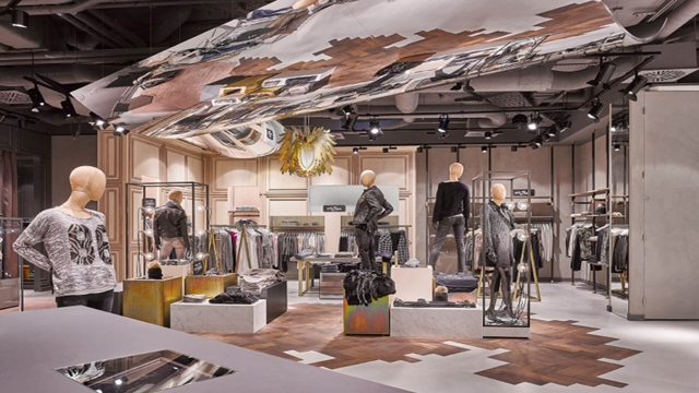 Merchandising & Visual Display -  Fondasi Utama dalam Bisnis Modern